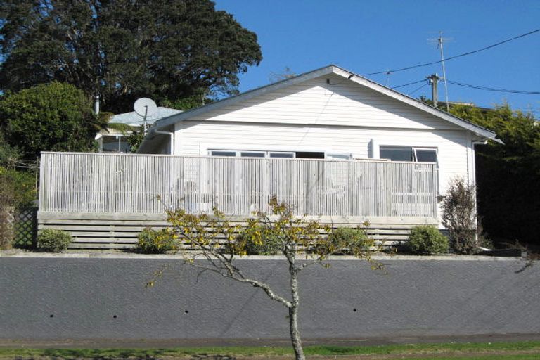 Photo of property in 7 Burns Street, Westown, New Plymouth, 4310