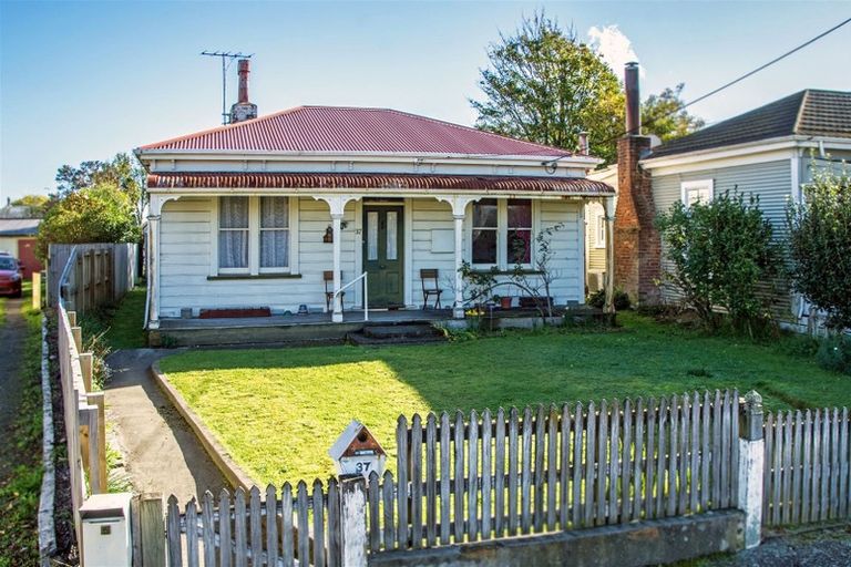 Photo of property in 37 Albert Street, Masterton, 5810