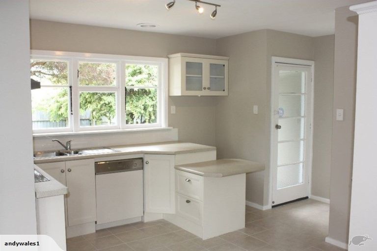 Photo of property in 19 Appleby Crescent, Burnside, Christchurch, 8053