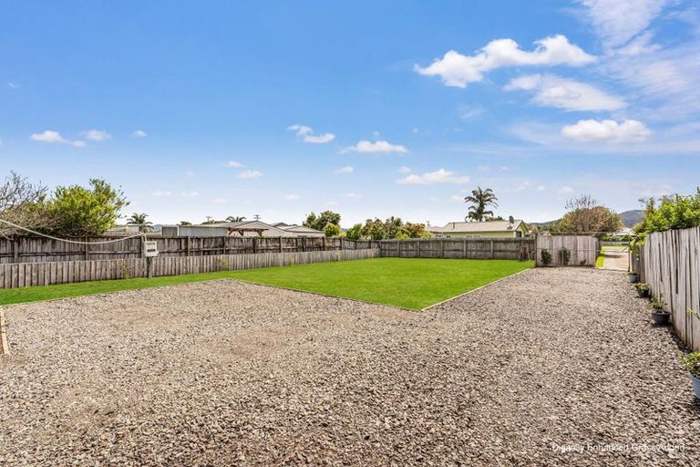 Photo of property in 17 Cook Drive, Whitianga, 3510