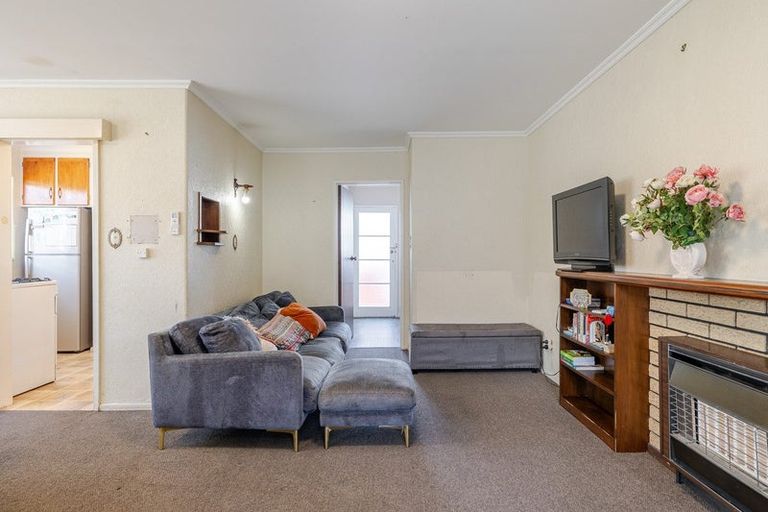 Photo of property in 668b Pioneer Highway, Highbury, Palmerston North, 4412