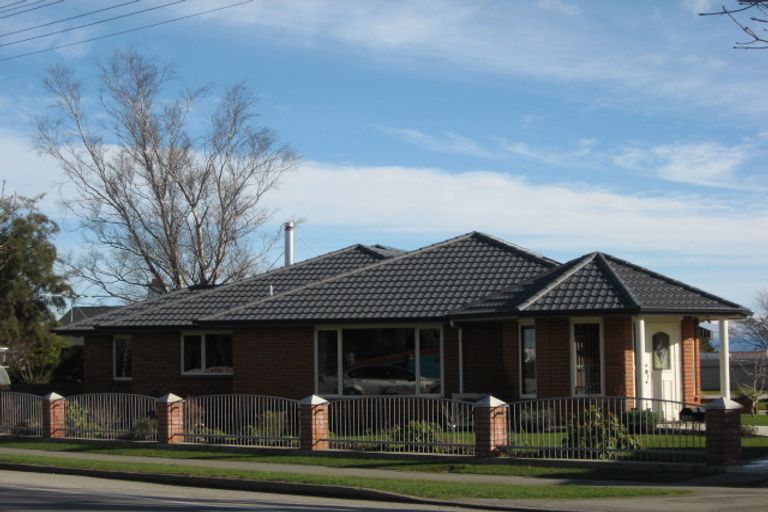 Photo of property in 322 Great North Road, Winton, 9720