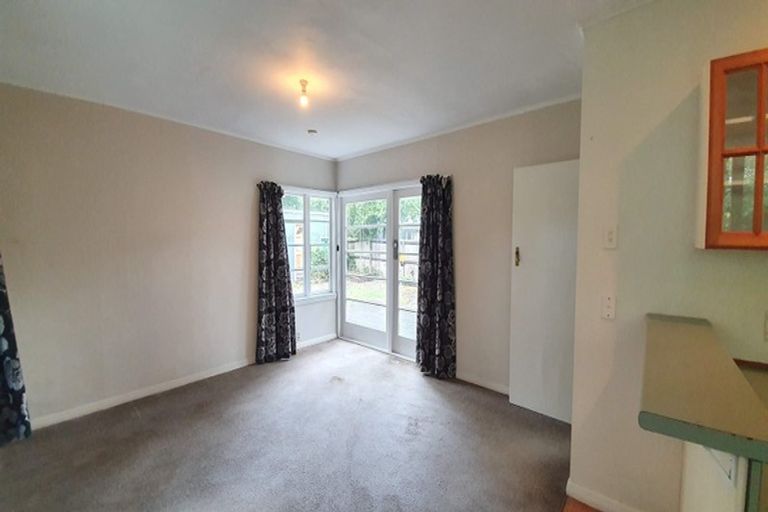 Photo of property in 43 Kirkwood Avenue, Upper Riccarton, Christchurch, 8041