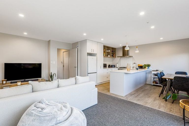 Photo of property in 15 Kamana Way, Kenepuru, Porirua, 5022