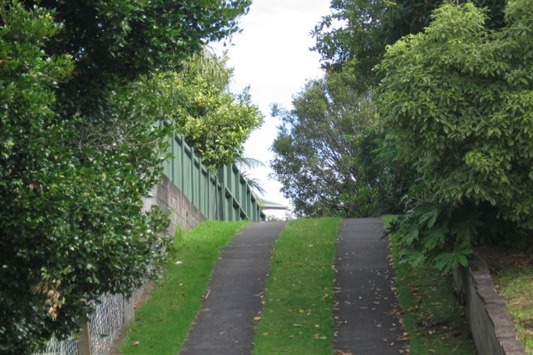 Photo of property in 10 Hilling Street, Titirangi, Auckland, 0604