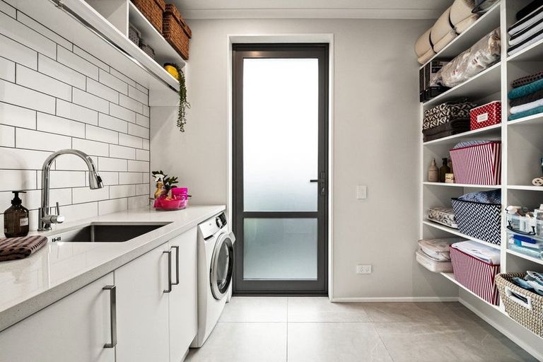 Photo of property in 6 Montecillo Lane, Mornington, Dunedin, 9011