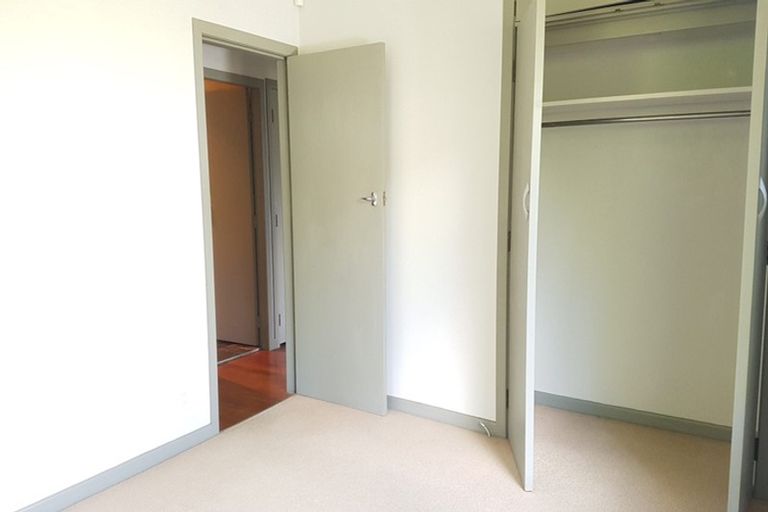 Photo of property in 14 Bruce Road, Glenfield, Auckland, 0629