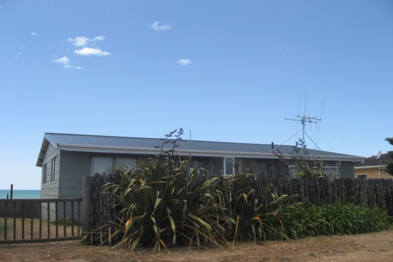 Photo of property in 25 Pukehina Parade, Pukehina, 3189