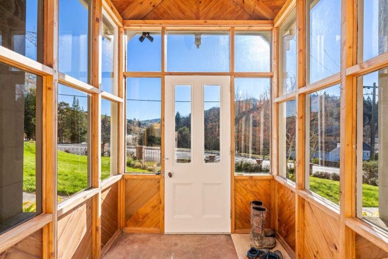 Photo of property in 12a Colonsay Street, Lawrence, 9532
