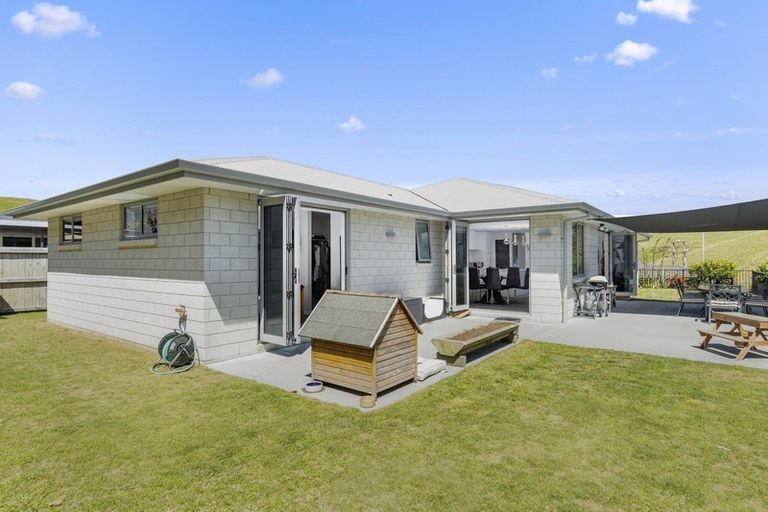 Photo of property in 101 Ballintoy Park Drive, Welcome Bay, Tauranga, 3175