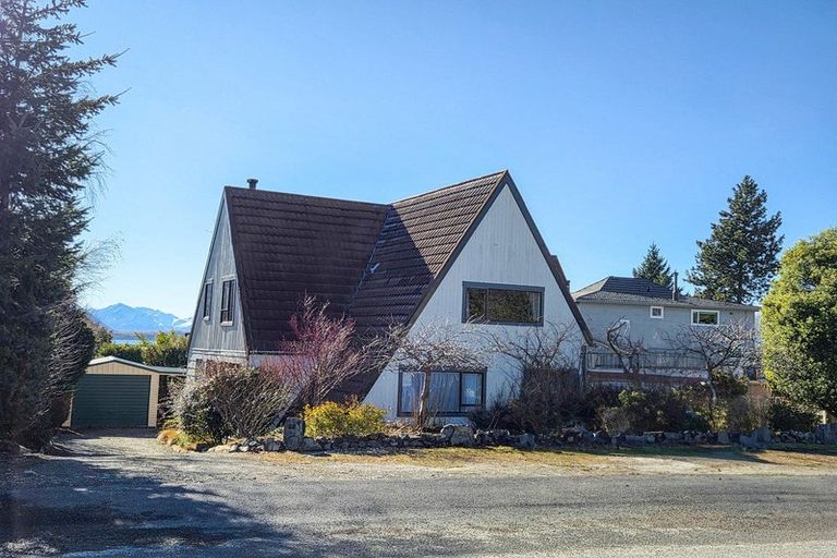 Photo of property in 29 Murray Place, Lake Tekapo, 7999
