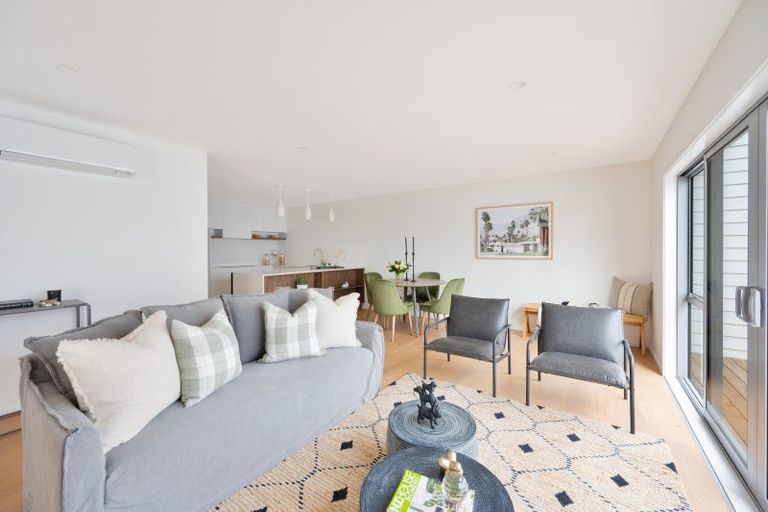 Photo of property in 102b Auckland Road, Greenmeadows, Napier, 4112