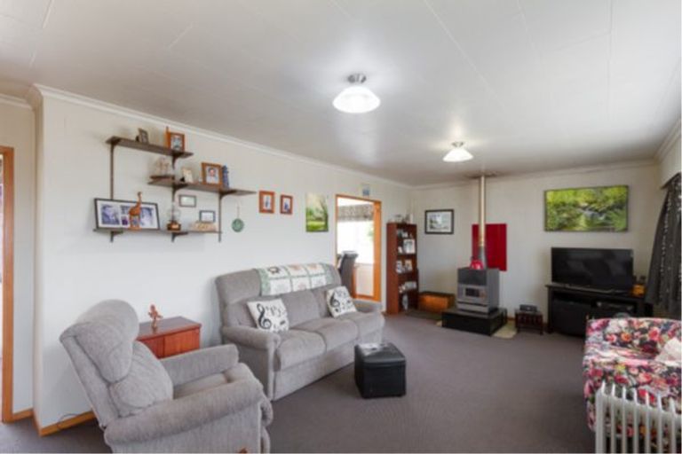 Photo of property in 4 Shortland Street, Tamatea, Napier, 4112