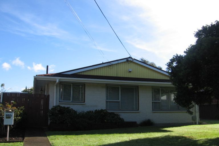Photo of property in 2/93 Pohutukawa Street, Woburn, Lower Hutt, 5011