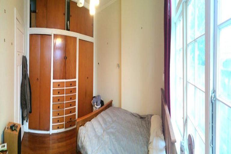 Photo of property in 1/17 Clifton Terrace, Kelburn, Wellington, 6012