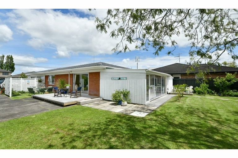 Photo of property in 3/29 Pine Road, Orewa, 0931