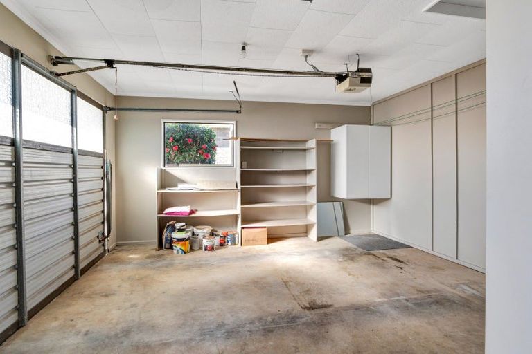 Photo of property in 1/17 Roy Terrace, Moturoa, New Plymouth, 4310