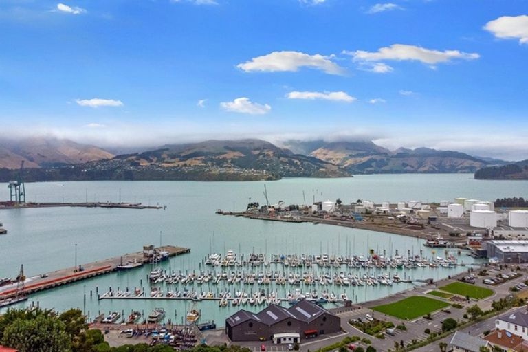 Photo of property in 9 Dudley Road, Lyttelton, 8082