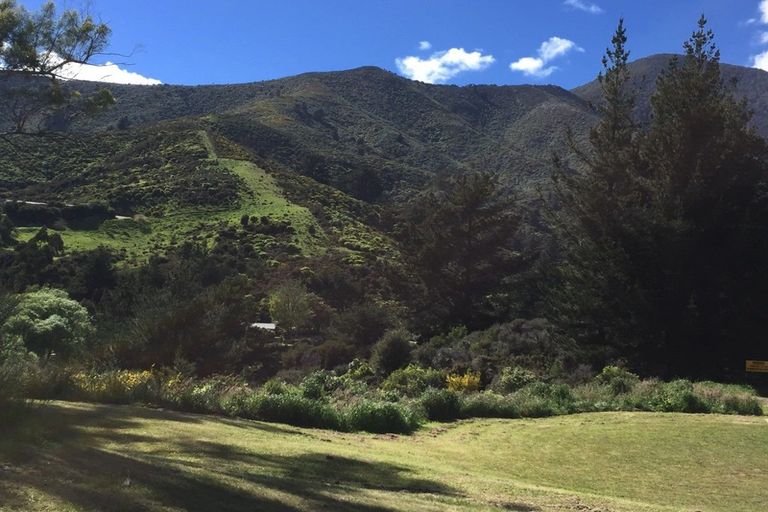 Photo of property in 7 Fantail Heights, Picton, 7220