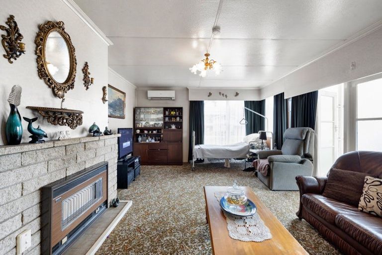 Photo of property in 1 Livingstone Avenue, Nawton, Hamilton, 3200