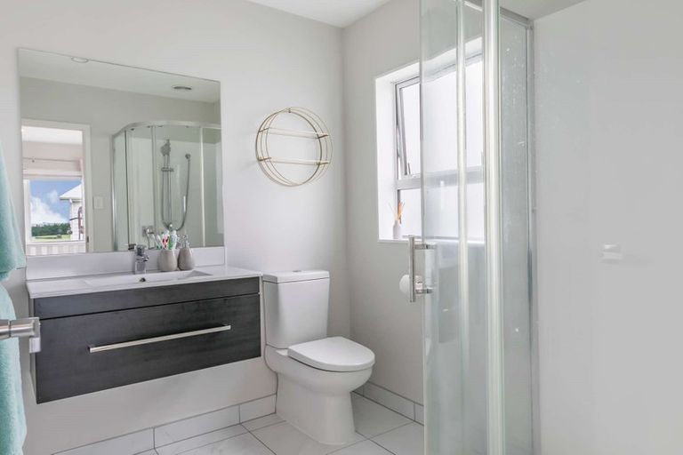 Photo of property in 39 Nautilus Drive, Gulf Harbour, Whangaparaoa, 0930