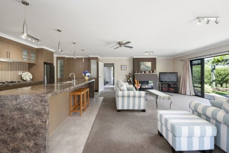 Photo of property in 24 Montgomery Crescent, Kinloch, Taupo, 3377