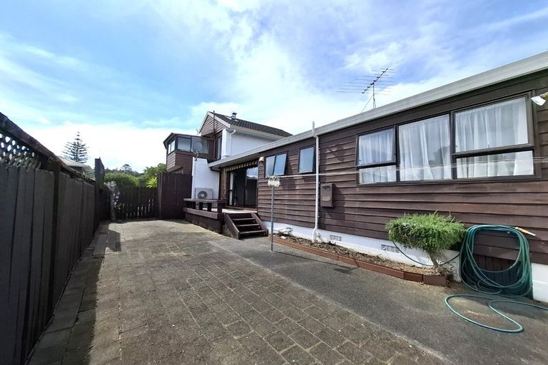 Photo of property in 2/51 Anzac Road, Browns Bay, Auckland, 0630