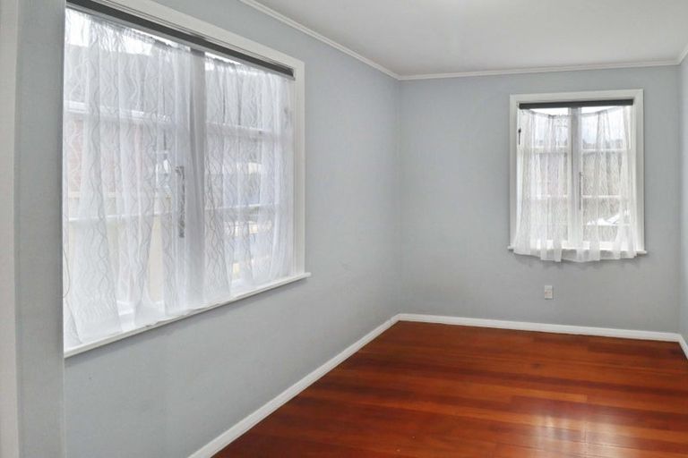 Photo of property in 11 Toomath Street, Naenae, Lower Hutt, 5011