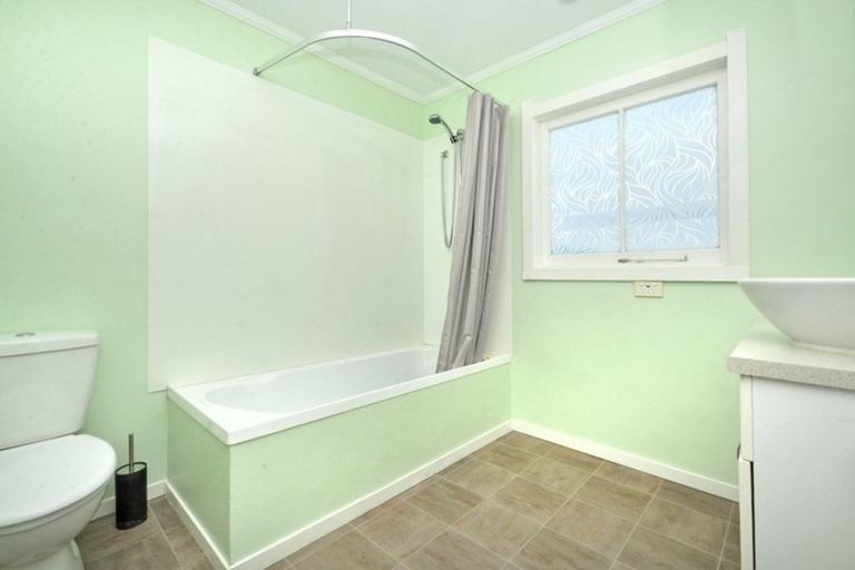 Photo of property in 23 View Road, Waiuku, 2123