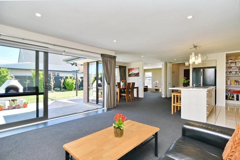 Photo of property in 16 Beech Drive, Rangiora, 7400
