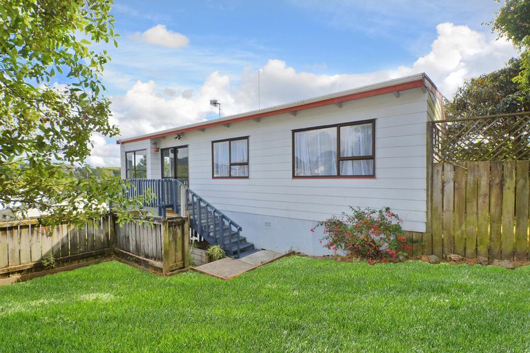 Photo of property in 14 Logan Place, Te Kamo, Whangarei, 0112