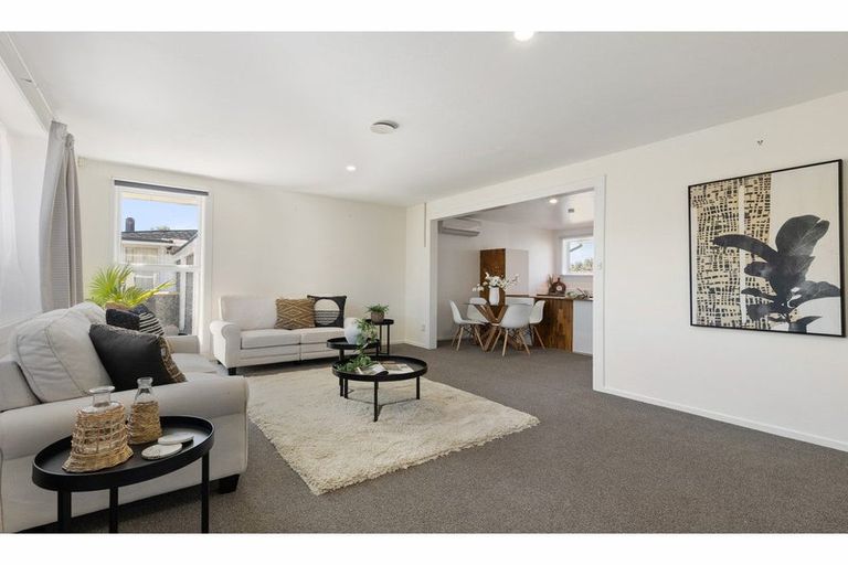 Photo of property in 2/519 Hereford Street, Linwood, Christchurch, 8011