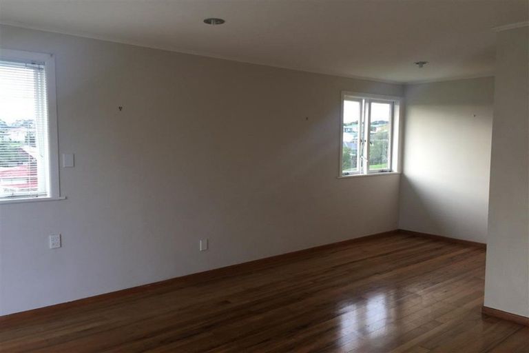 Photo of property in 36 Bond Crescent, Forrest Hill, Auckland, 0620