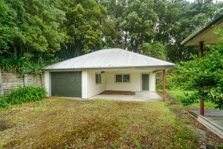 Photo of property in 82 Halcombe Road, Feilding, 4775