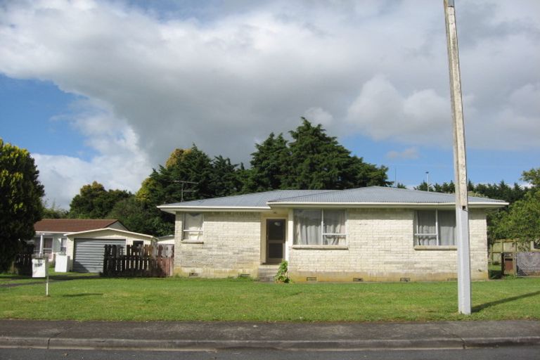 Photo of property in 137 Chichester Drive, Rosehill, Papakura, 2113