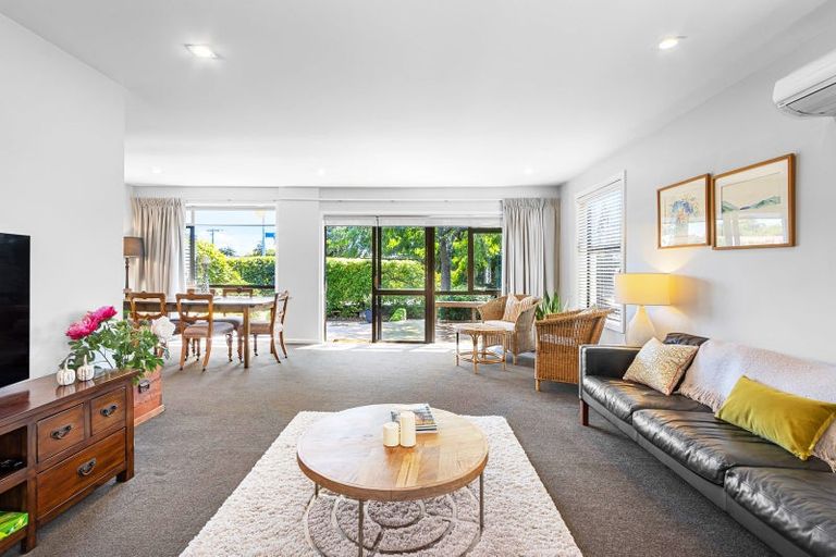 Photo of property in 2 Woodbank Street, Somerfield, Christchurch, 8024