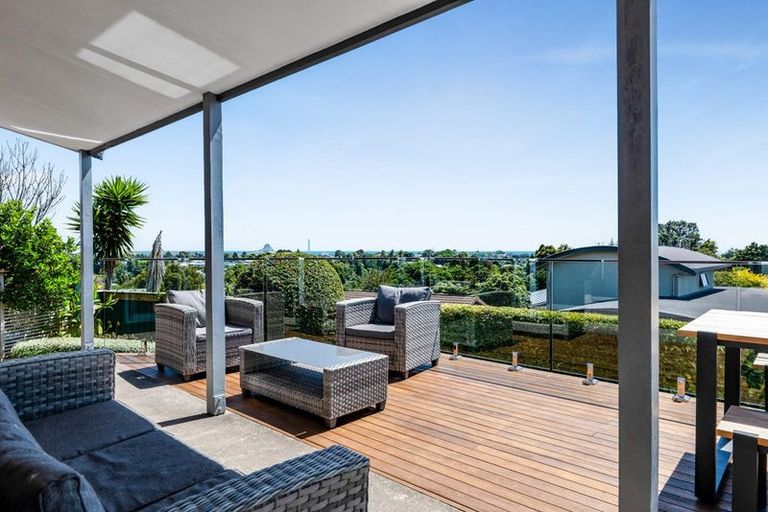 Photo of property in 138 Govett Avenue, Frankleigh Park, New Plymouth, 4310