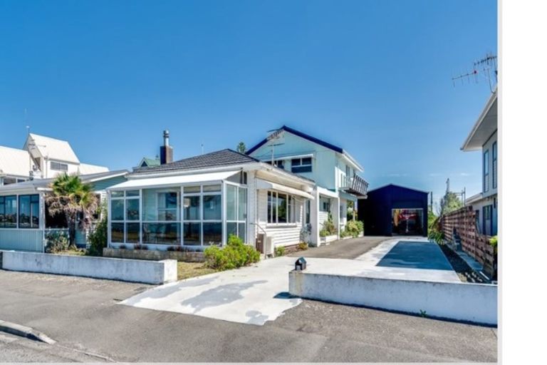 Photo of property in 49 The Esplanade, Westshore, Napier, 4110