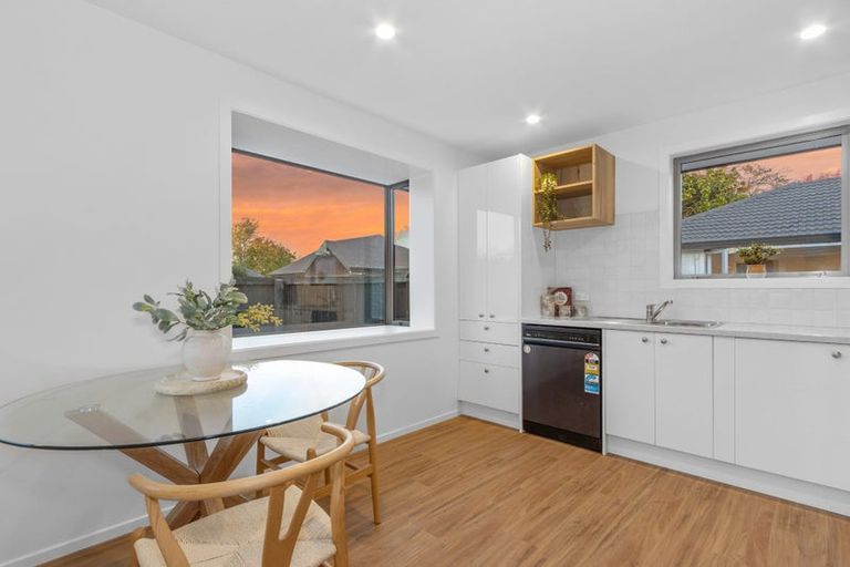 Photo of property in 2/60 Mays Road, St Albans, Christchurch, 8052