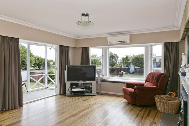 Photo of property in 59 Te Hatepe Avenue, Taupo, 3330