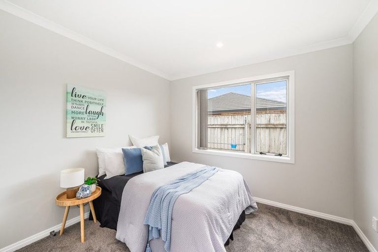 Photo of property in 1b Trusham Court, Paraparaumu, 5032