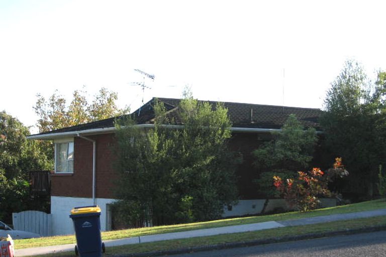 Photo of property in 83 Glencoe Road, Browns Bay, Auckland, 0630