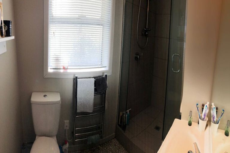 Photo of property in 1/14 Corunna Road, Milford, Auckland, 0620