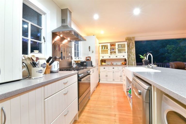 Photo of property in 197 Tahekeroa Road, Tahekeroa, Kaukapakapa, 0873