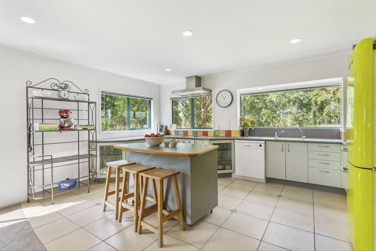 Photo of property in 393 Papakura-clevedon Road, Clevedon, Papakura, 2582