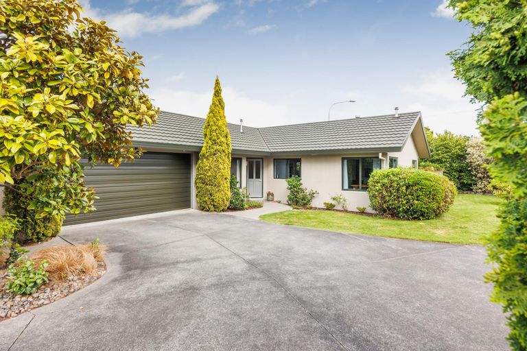 Photo of property in 190 Kelvin Grove Road, Kelvin Grove, Palmerston North, 4414