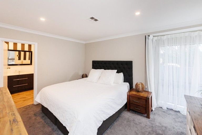 Photo of property in 74 College Street, Awapuni, Palmerston North, 4412
