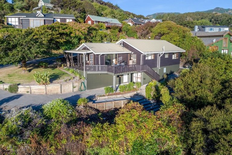 Photo of property in 6 Settlers Hill, Akaroa, 7520