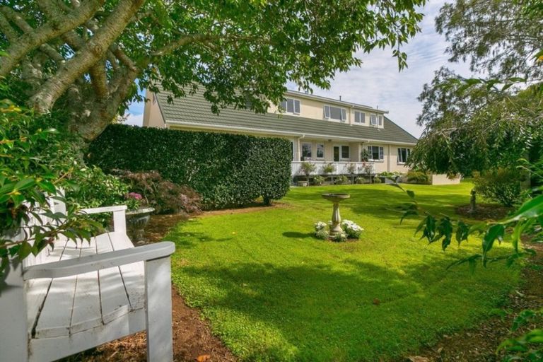 Photo of property in 7-9 Veale Road, Frankleigh Park, New Plymouth, 4310