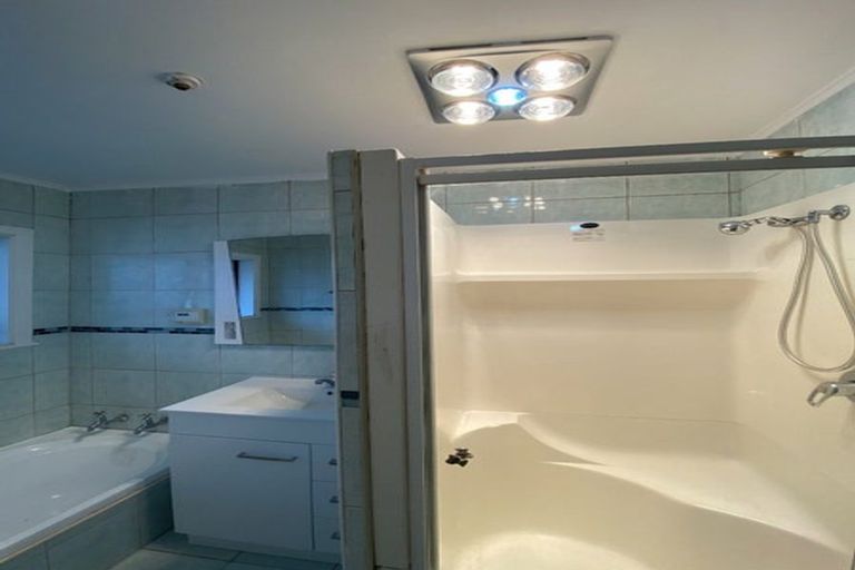 Photo of property in 18 Fraser Road, Papatoetoe, Auckland, 2025